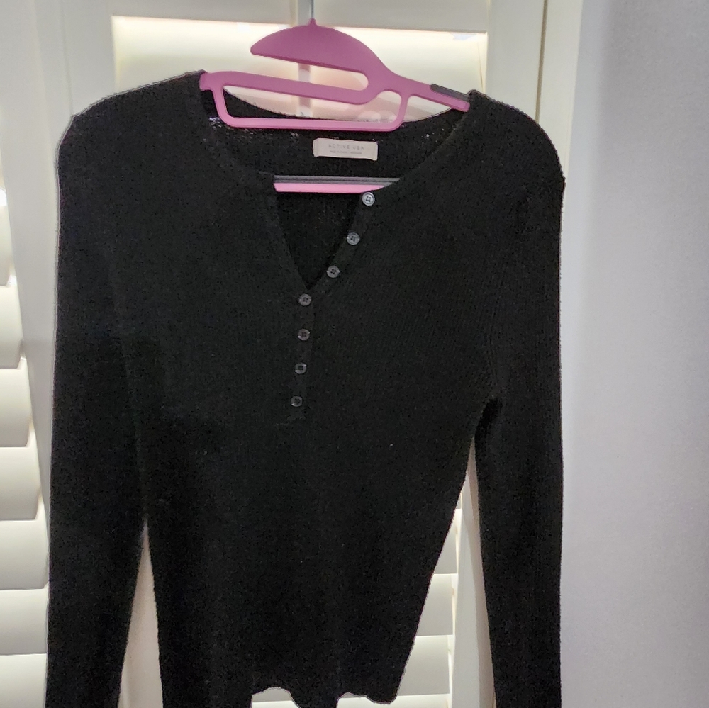 Sweater - Picture 2 of 2